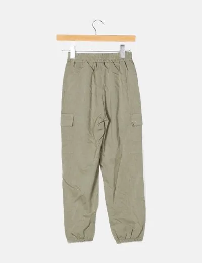 NoName Pantalón verde bolsillos